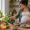 Alimentazione in gravidanza: colmiamo il fabbisogno di minerali e vitamine - Immagine generata con IA Alimentazione in gravidanza: colmiamo il fabbisogno di minerali e vitamine - Immagine generata con IA