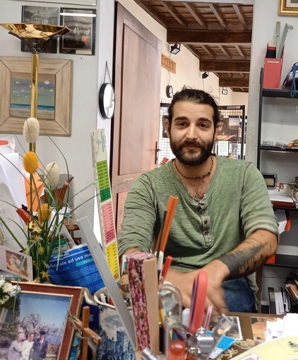 Varallo, tarocchi in Biblioteca tra arte contemporanea e tradizione valsesiana