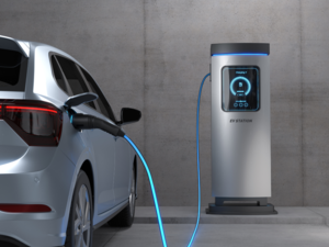 Auto elettriche, quanto costa ricaricarle a casa?