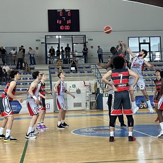 Barberi Valsesia Basket, semaforo rosso contro Alba: 66 - 73.