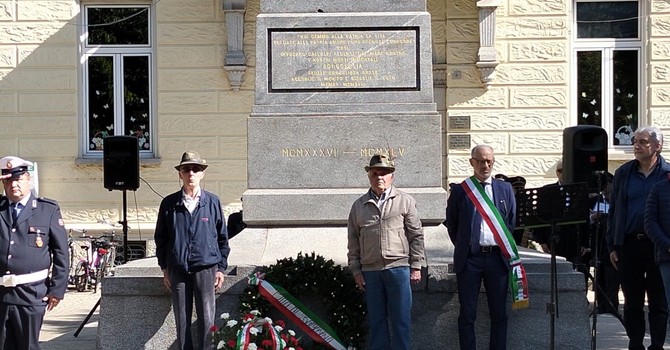 Borgosesia celebra il 25 Aprile: piazza Municipio e corteo fino ad Aranco nel ricordo della Liberazione