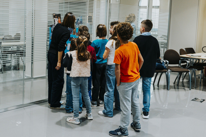 “Siamo tutti Importanti”: una giornata in Banca di Asti per celebrare l’unicità e la parità fin da piccoli