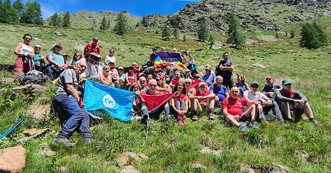 Camminata partigiana all’Alpe Portile, una nuova targa ricorda Ettore Ottolini Camminata partigiana all’Alpe Portile, una nuova targa ricorda Ettore Ottolini