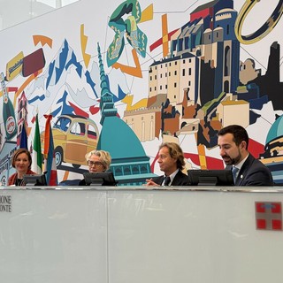 Regione, al via il bando del progetto bandiera “Hydrogen Valley”: ecco 10 milioni di euro per produzione e consumo Regione, al via il bando del progetto bandiera “Hydrogen Valley”: ecco 10 milioni di euro per produzione e consumo