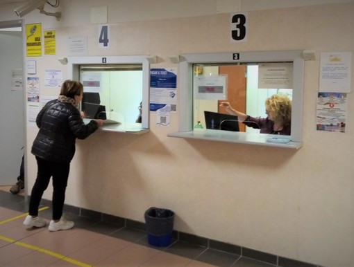 Borgosesia, gli sportelli CUP tornano in ospedale: orario ampliato e servizi più vicini ai cittadini Borgosesia, gli sportelli CUP tornano in ospedale: orario ampliato e servizi più vicini ai cittadini