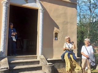 Crevola, grande partecipazione all’incontro dedicato a San Francesco tra arte, storia e spiritualità Crevola, grande partecipazione all’incontro dedicato a San Francesco tra arte, storia e spiritualità