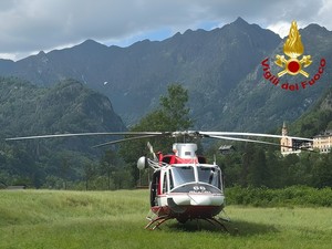 Campertogno, escursionista disperso nei pressi dell’Alpe Brione: recuperato dai Vigili del Fuoco VIDEO