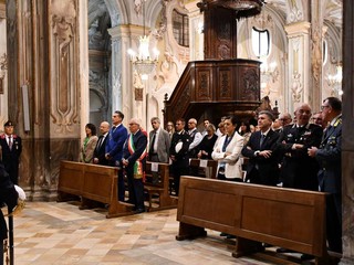 Vercelli, la Polizia di Stato celebra San Michele Arcangelo tra cerimonia religiosa e Family Day Vercelli, la Polizia di Stato celebra San Michele Arcangelo tra cerimonia religiosa e Family Day