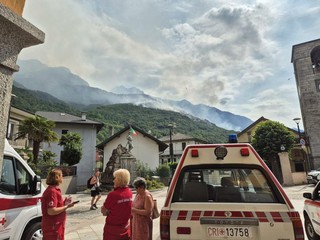 Incendi boschivi in Piemonte, Croce Rossa in campo a sostegno della popolazione e dei soccorritori Incendi boschivi in Piemonte, Croce Rossa in campo a sostegno della popolazione e dei soccorritori