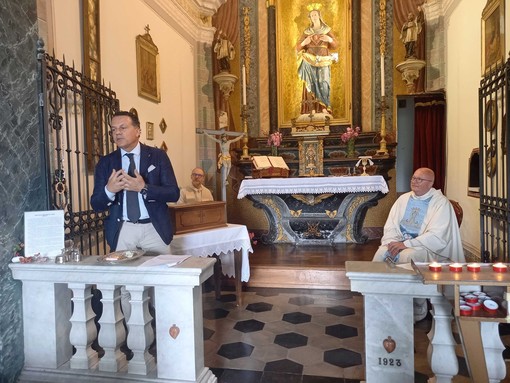 Varallo, i resti dell’eremita Giuseppe De Rocco tornano alla Madonna del Cuore Varallo, i resti dell’eremita Giuseppe De Rocco tornano alla Madonna del Cuore