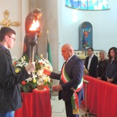 Vergano celebra San Francesco tra fede e comunità: accesa la lampada votiva alla presenza delle autorità Vergano celebra San Francesco tra fede e comunità: accesa la lampada votiva alla presenza delle autorità