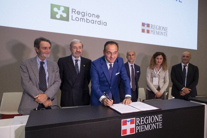 Dieci anni di Logistica Nord-Ovest: firmato il nuovo Protocollo tra Piemonte, Lombardia e Liguria Dieci anni di Logistica Nord-Ovest: firmato il nuovo Protocollo tra Piemonte, Lombardia e Liguria