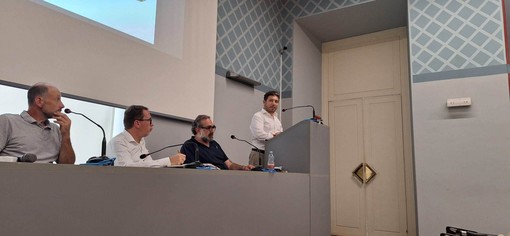 Filiere forestali locali, a Varallo il confronto con Monte Rosa Foreste e UNCEM Filiere forestali locali, a Varallo il confronto con Monte Rosa Foreste e UNCEM