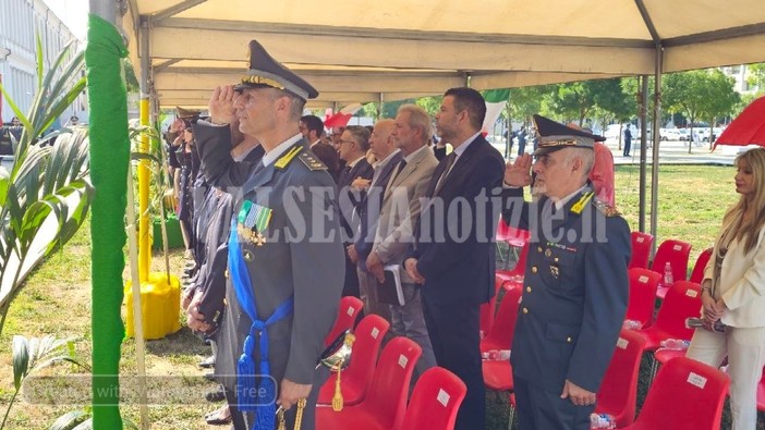 Vercelli celebra il 252° anniversario della Guardia di Finanza: cerimonia in piazza Antico Ospedale
