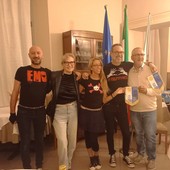 Tra risate e ricordi: “I Mancio e Stigma” si raccontano al Rotary di Gattinara