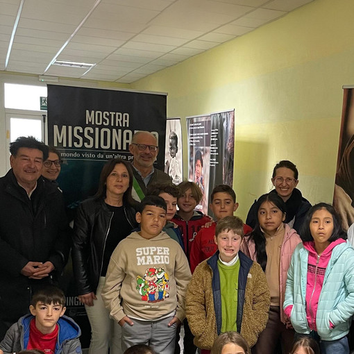 A Borgosesia inaugurata la mostra missionaria “Il mondo visto da un’altra prospettiva”