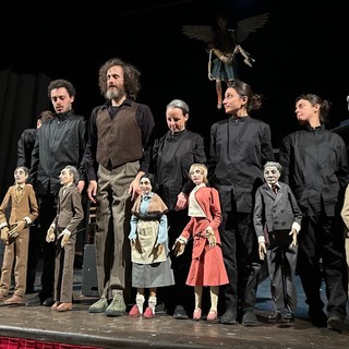 “Natale in casa Cupiello” rivive a Varallo: un viaggio universale tra famiglia, presepe e umanità