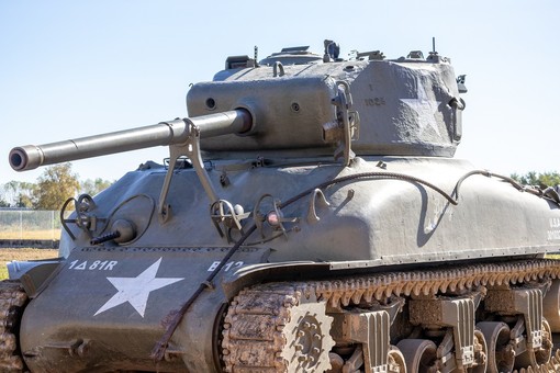 Fondazione Marazzato: mostra tematica sui mezzi militari al Campo Base Stroppiana III FOTO