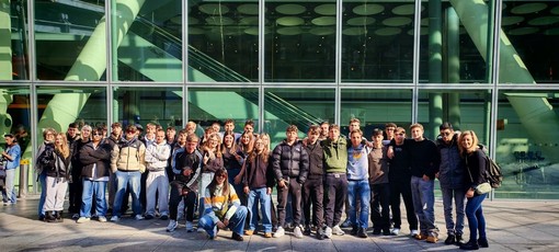 IIS Lancia, vacanza studio a Cambridge per 39 studenti