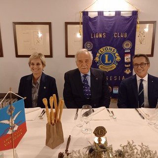 Lions Club Valsesia, l’avv. Elena Cinzia Tomayer: “Servire con passione e rinnovare lo spirito associativo”