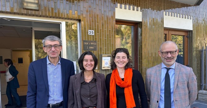 Borgosesia, Casa S.Anna, festa e gratitudine per i 40 volontari: acquistati 20 nuovi materassi per gli ospiti Borgosesia, Casa S.Anna, festa e gratitudine per i 40 volontari: acquistati 20 nuovi materassi per gli ospiti