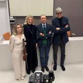 Vercelli, dieci giorni di musica in ospedale: al Sant’Andrea arrivano i concerti pianistici di “WINGS – Musica per Volare” Vercelli, dieci giorni di musica in ospedale: al Sant’Andrea arrivano i concerti pianistici di “WINGS – Musica per Volare”