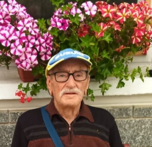 L’addio della Valsessera a Carlo Marchina, l’ANPI ricorda: “Il partigiano Rolle era difensore instancabile dei valori della Resistenza” L’addio della Valsessera a Carlo Marchina, l’ANPI ricorda: “Il partigiano Rolle era difensore instancabile dei valori della Resistenza”