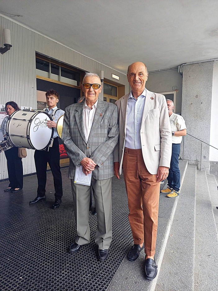 Borgosesia celebra il centenario dell’Orchestra di Fiati con due concerti in piazza Borgosesia celebra il centenario dell’Orchestra di Fiati con due concerti in piazza
