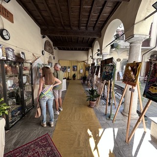 Varallo, Alpàa in Biblioteca con le mostre di Spiros ed Enrica Pedretti
