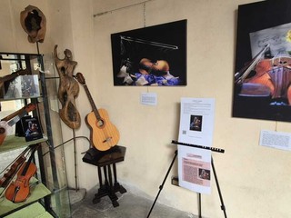 Varallo, la luce diventa pennello nella mostra fotografica di Giorgio Lupano