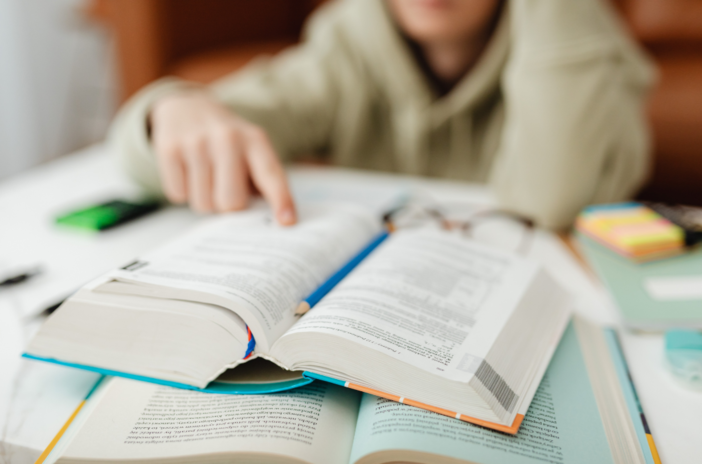 Scuola, più opportunità per i giovani: nuovi bandi regionali tra educazione civica, natura e contrasto al bullismo Scuola, più opportunità per i giovani: nuovi bandi regionali tra educazione civica, natura e contrasto al bullismo