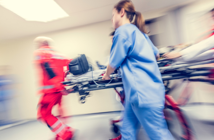 Ambulatori ridotti e carenza di infermieri, cresce la pressione sui pronto soccorso Ambulatori ridotti e carenza di infermieri, cresce la pressione sui pronto soccorso