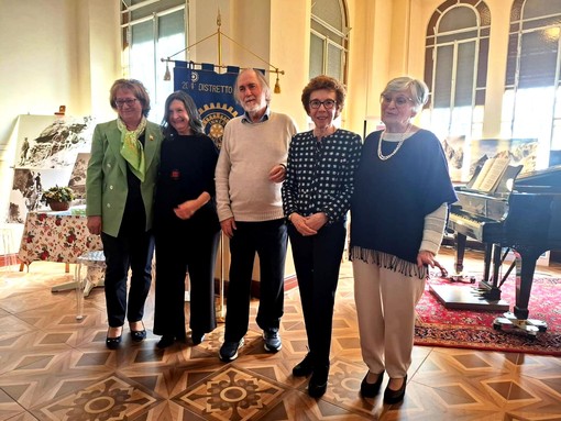 Borgosesia rende omaggio a Clara Camaschella con la presentazione del volume La donna del Ferro Borgosesia rende omaggio a Clara Camaschella con la presentazione del volume La donna del Ferro