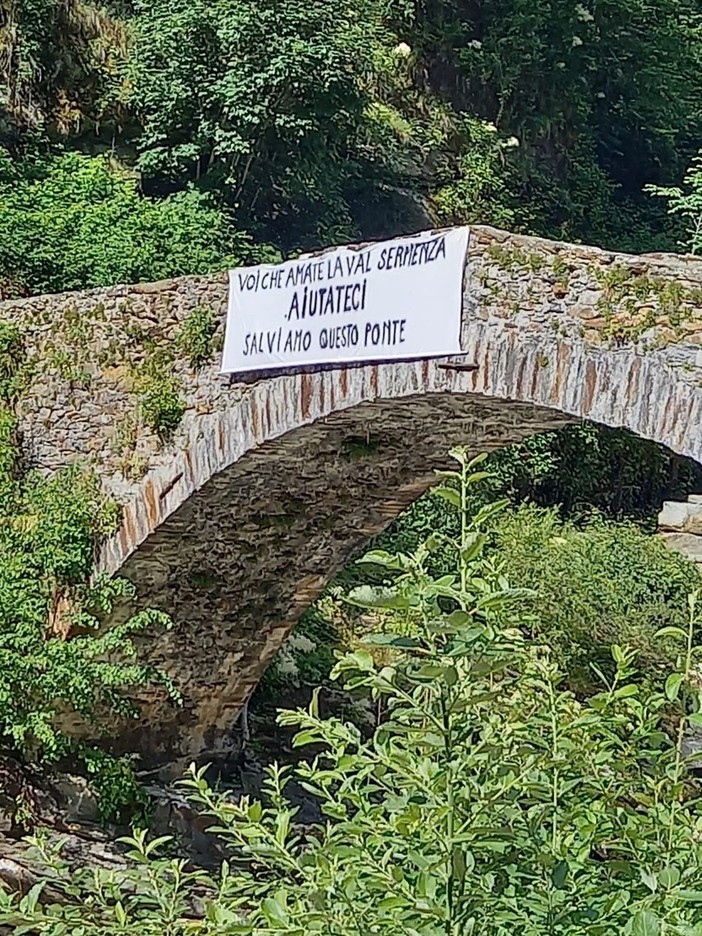 Boccioleto, appello per salvare il ponte di Piaggiogna Boccioleto, appello per salvare il ponte di Piaggiogna