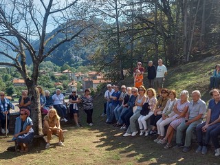Crevola, grande partecipazione all’incontro dedicato a San Francesco tra arte, storia e spiritualità Crevola, grande partecipazione all’incontro dedicato a San Francesco tra arte, storia e spiritualità