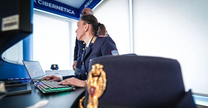 Prenotazioni estive, come proteggersi dalle truffe online