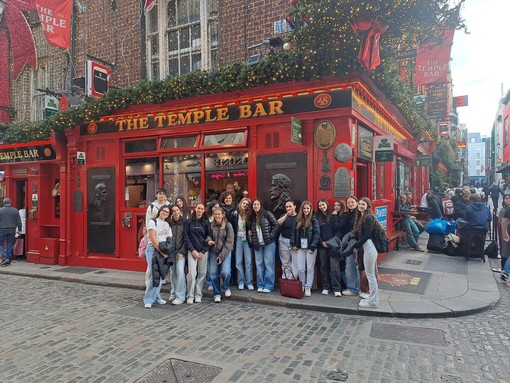 Borgosesia, gli studenti del Liceo Ferrari in Irlanda: una settimana tra studio, emozioni e crescita personale