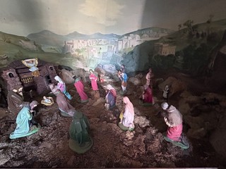 Crevola, grande partecipazione all’incontro dedicato a San Francesco tra arte, storia e spiritualità Crevola, grande partecipazione all’incontro dedicato a San Francesco tra arte, storia e spiritualità