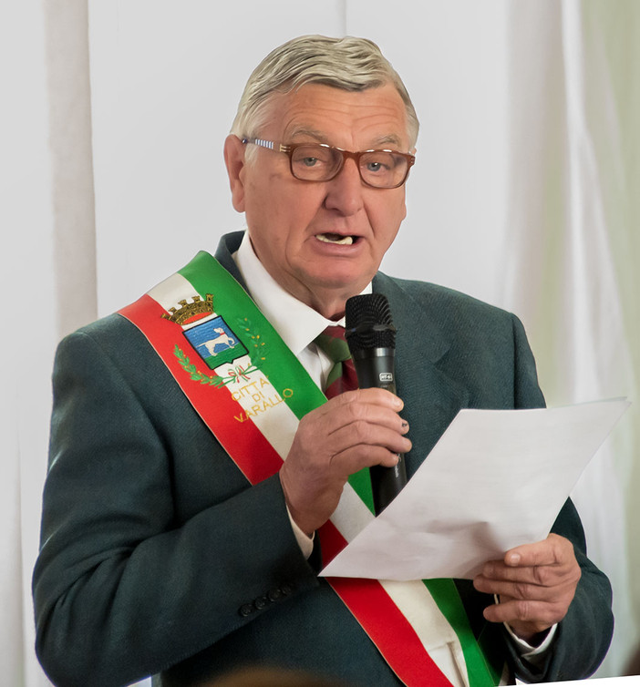 Varallo, busta con proiettile al sindaco Bondetti: indagini sulle minacce legate al Progetto Baita Varallo, busta con proiettile al sindaco Bondetti: indagini sulle minacce legate al Progetto Baita