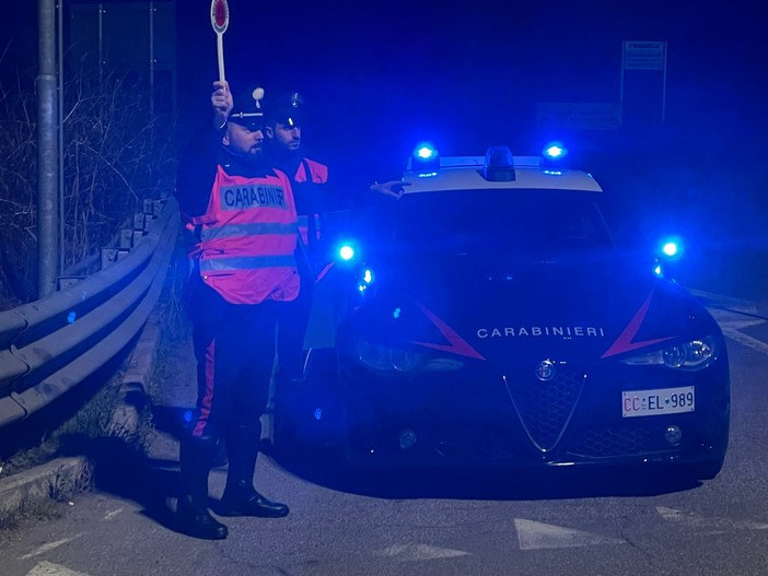 Stupefacenti, intensificati i controlli dei Carabinieri: un arresto e oltre mezzo chilo di droga sequestrato
