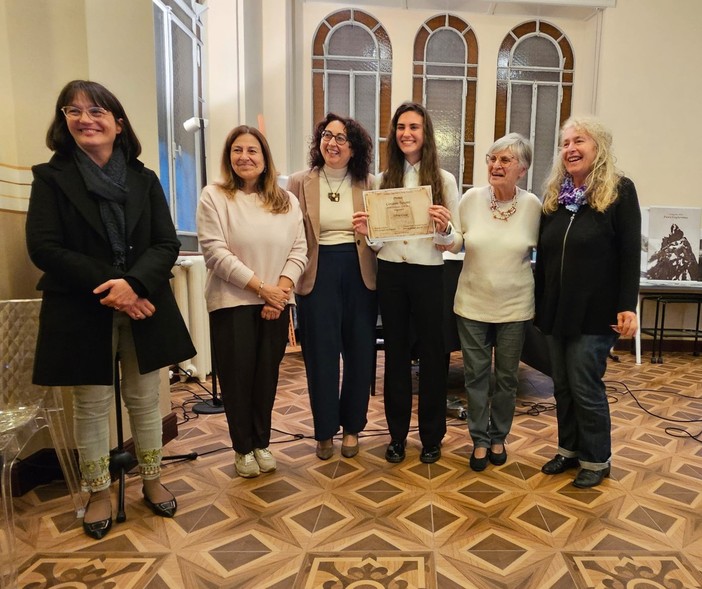 Silvia Cesa di Doccio conquista il Premio Turcotti: un riconoscimento alla passione musicale valsesiana Silvia Cesa di Doccio conquista il Premio Turcotti: un riconoscimento alla passione musicale valsesiana