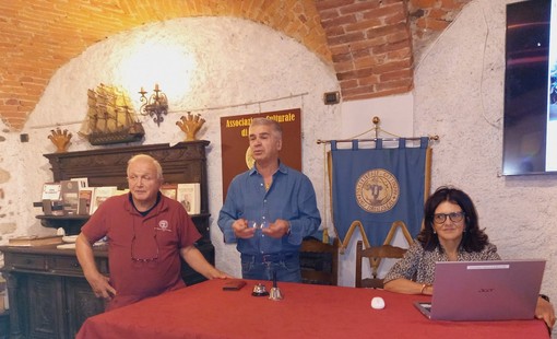 Gattinara: “Il Sacro Monte di Orta. La storia di San Francesco raccontata con le immagini in un giardino affacciato sul lago”