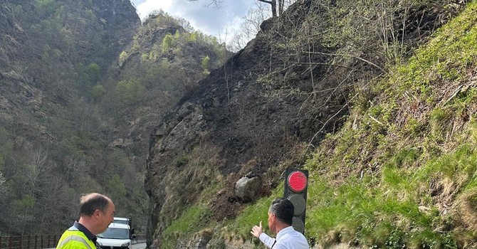 Riapertura della strada in Valsesia: completata la barriera paramassi, traffico a senso unico alternato dalle 19 Riapertura della strada in Valsesia: completata la barriera paramassi, traffico a senso unico alternato dalle 19