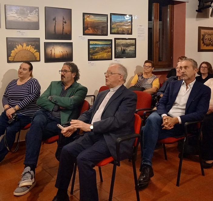 Gattinara, presentata l’Associazione Ceramica Pozzi: obiettivo valorizzare memoria e patrimonio industriale Gattinara, presentata l’Associazione Ceramica Pozzi: obiettivo valorizzare memoria e patrimonio industriale