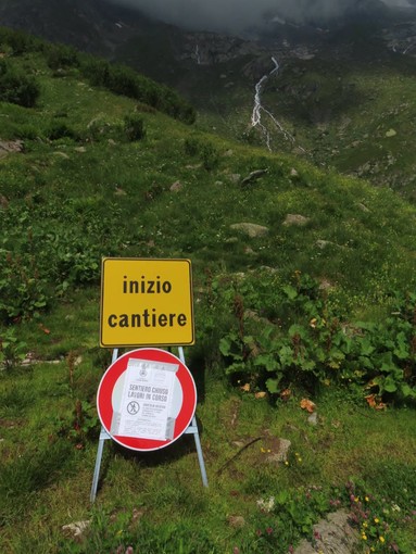Sentiero Glaciologico percorribile fino all’Alpe Fund’Ekko, chiuso il collegamento verso il Barba Ferrero Sentiero Glaciologico percorribile fino all’Alpe Fund’Ekko, chiuso il collegamento verso il Barba Ferrero