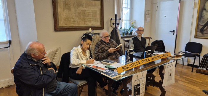 Ermanno Cottini racconta il rito valsesiano del sale in un romanzo tra misteri, amori e malasanità Ermanno Cottini racconta il rito valsesiano del sale in un romanzo tra misteri, amori e malasanità