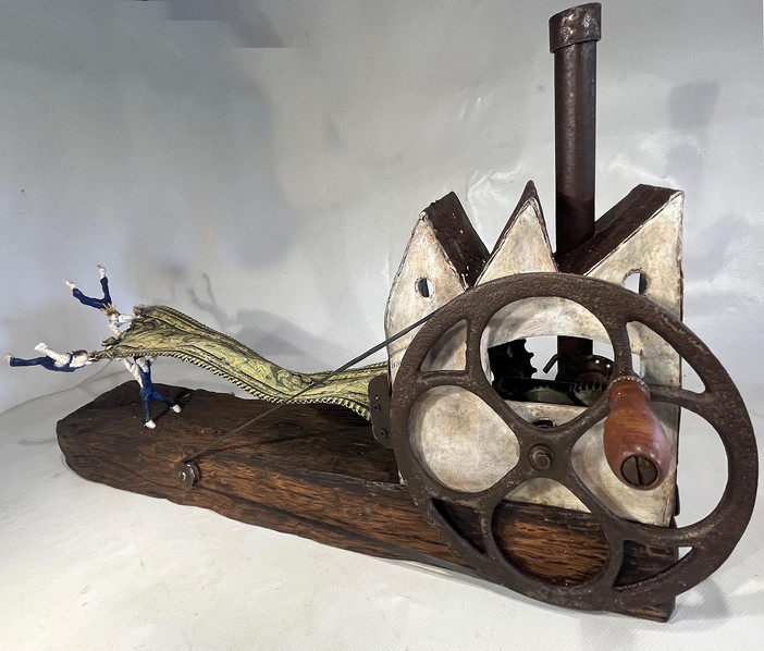 Ex lanificio Zignone: prototipi, automi e ironia nella nuova esposizione di Guido Tassini