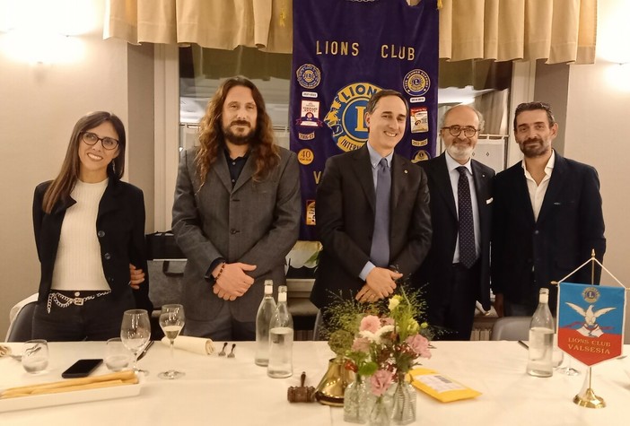 “Giovanni 19:26”, al Lions Club Valsesia le prime anticipazioni sul film girato in Valsesia “Giovanni 19:26”, al Lions Club Valsesia le prime anticipazioni sul film girato in Valsesia