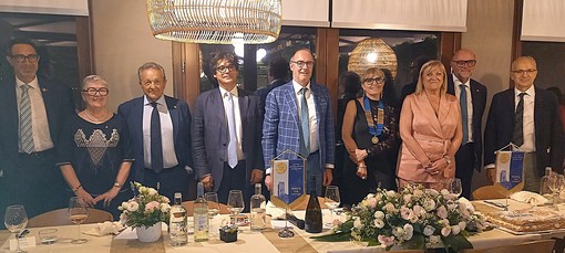 Rotary Club Gattinara, Maria Grazia Petterino nuova presidente dopo Silvia Domenicone