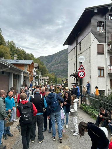 Passeggiata dei Salami, a Scopello oltre 300 richieste e 200 partecipanti